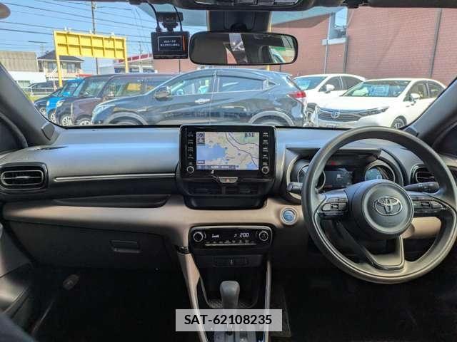 Toyota YARIS 2020-07 7981706-7