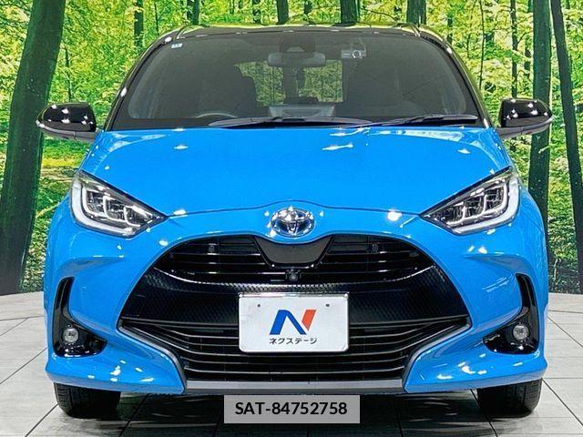 Toyota YARIS 2020-11 7981705-13