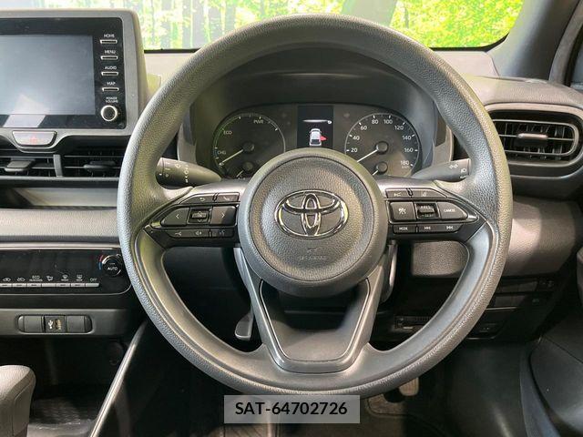 Toyota YARIS 2023-06 8039479-10