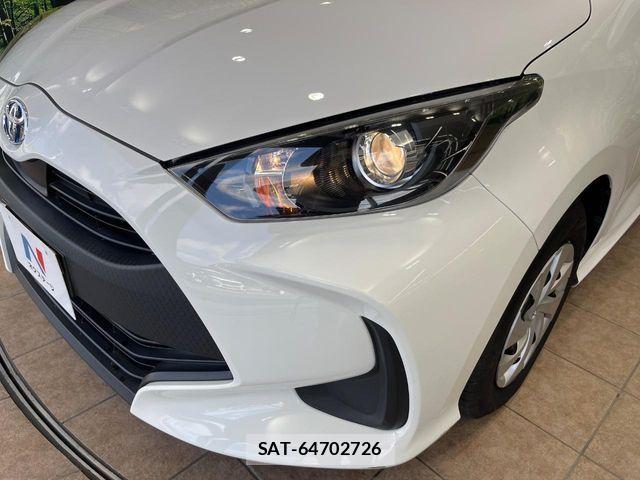 Toyota YARIS 2023-06 8039479-11