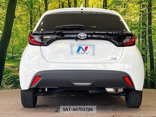 Toyota YARIS 2023-06 8039479-14