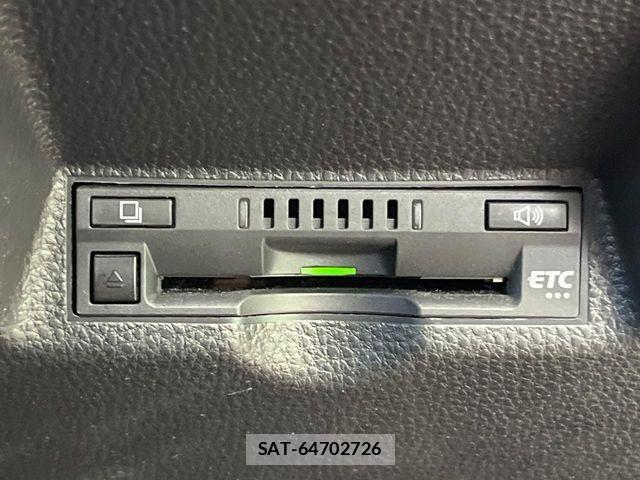 Toyota YARIS 2023-06 8039479-6