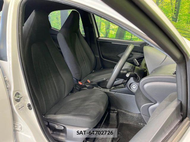 Toyota YARIS 2023-06 8039479-7