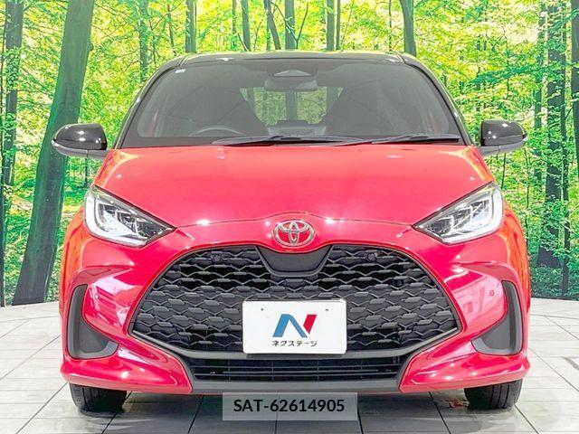 Toyota YARIS 2024-04 8039477-13