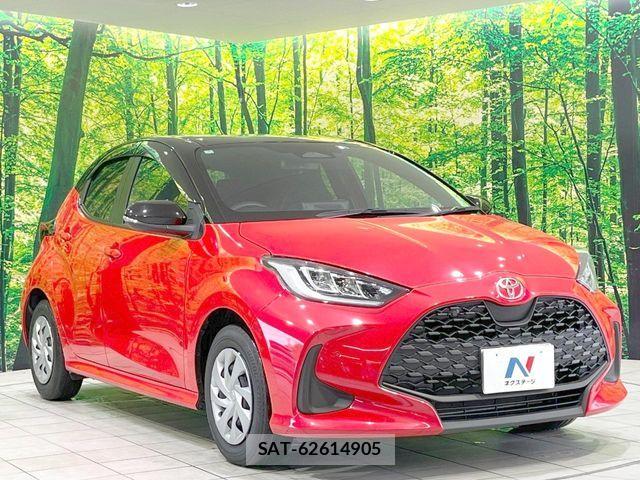 Toyota YARIS 2024-04 8039477-15