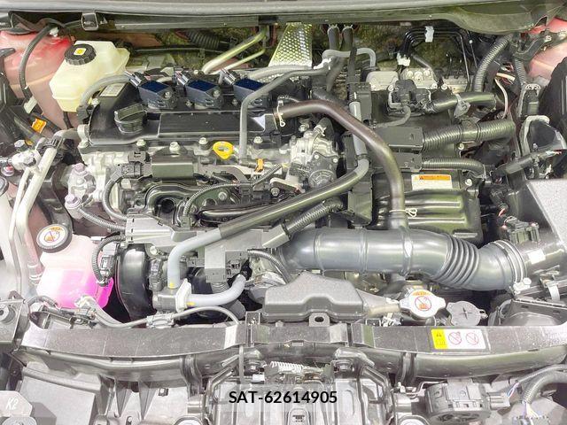 Toyota YARIS 2024-04 8039477-17