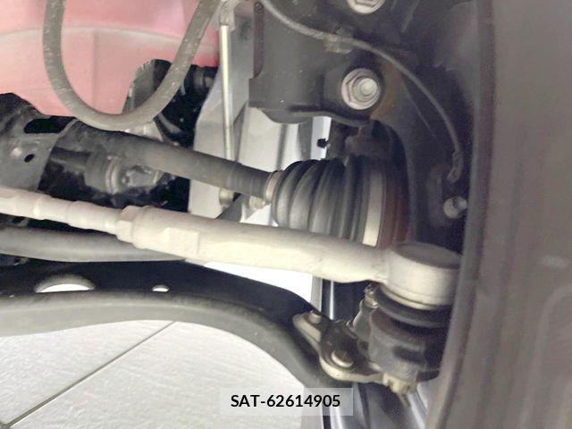 Toyota YARIS 2024-04 8039477-19