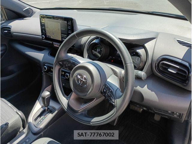 Toyota YARIS 2020-09 8039478-11