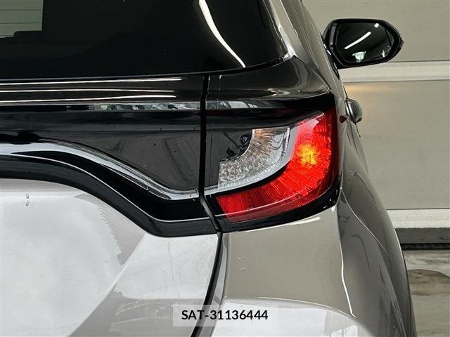 Toyota YARIS 2022-07 8076297-9