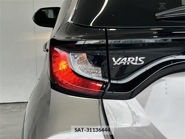 Toyota YARIS 2022-07 8076297-10