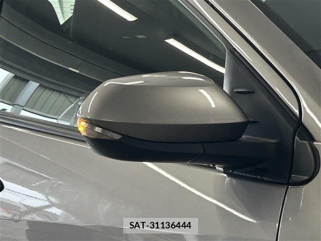 Toyota YARIS 2022-07 8076297-12