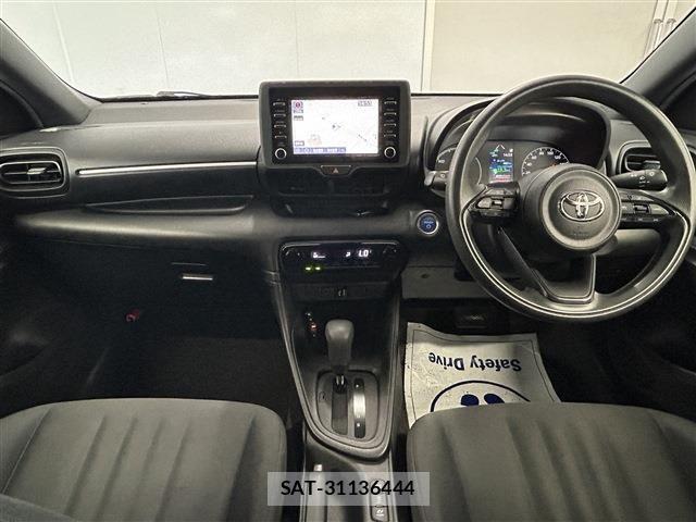 Toyota YARIS 2022-07 8076297-13