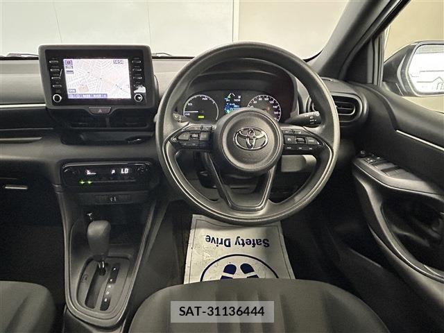 Toyota YARIS 2022-07 8076297-14