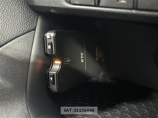 Toyota YARIS 2022-07 8076297-22