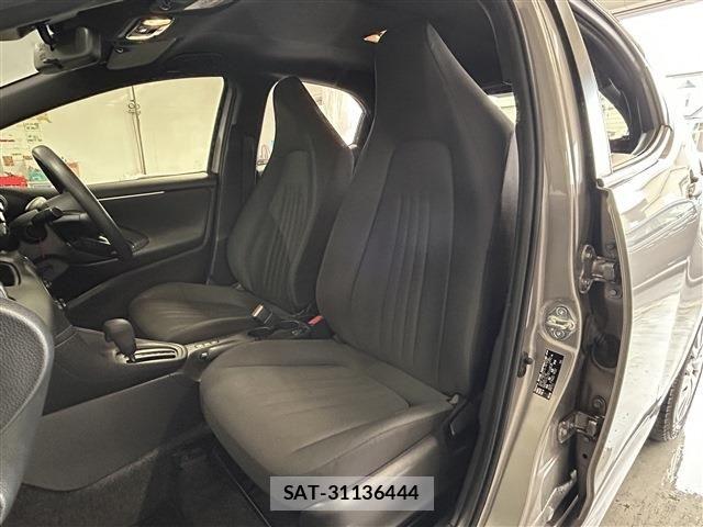 Toyota YARIS 2022-07 8076297-24