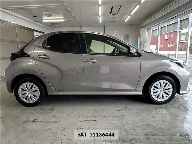 Toyota YARIS 2022-07 8076297-3