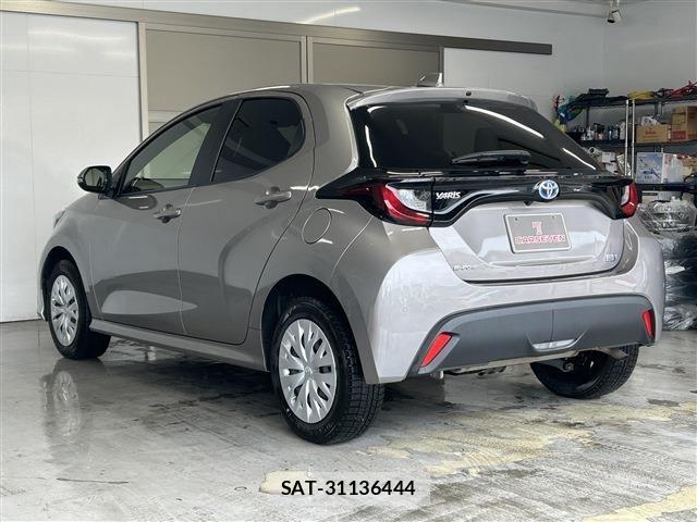Toyota YARIS 2022-07 8076297-6