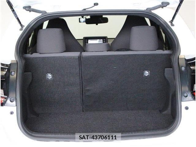 Toyota YARIS 2024-02 8076296-27