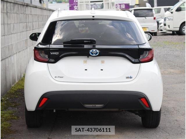 Toyota YARIS 2024-02 8076296-5