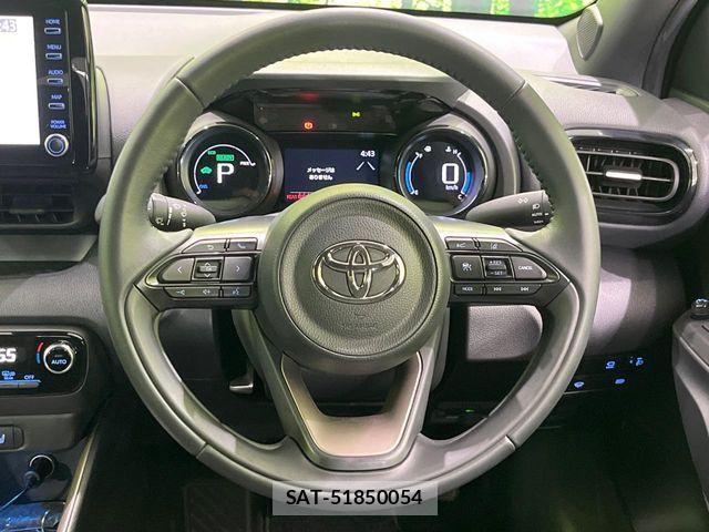 Toyota YARIS 2021-08 8076294-10