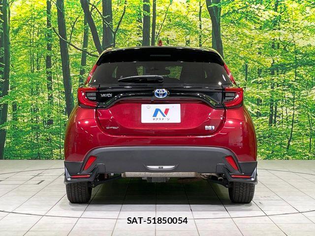 Toyota YARIS 2021-08 8076294-14