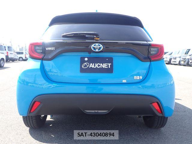 Toyota YARIS 2021-10 8076292-9