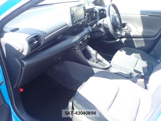 Toyota YARIS 2021-10 8076292-21