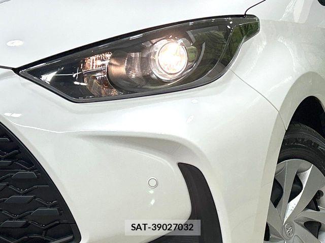 Toyota YARIS 2024-06 8076295-11