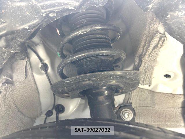 Toyota YARIS 2024-06 8076295-19