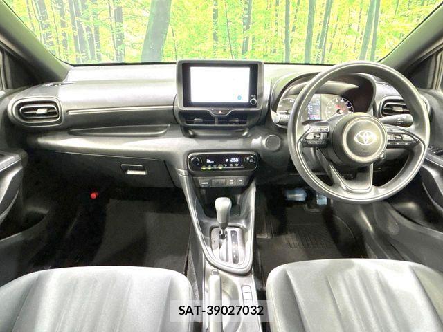 Toyota YARIS 2024-06 8076295-6