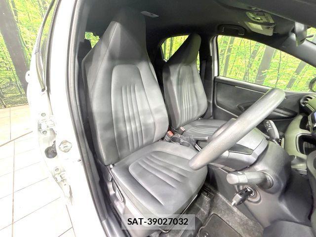 Toyota YARIS 2024-06 8076295-8