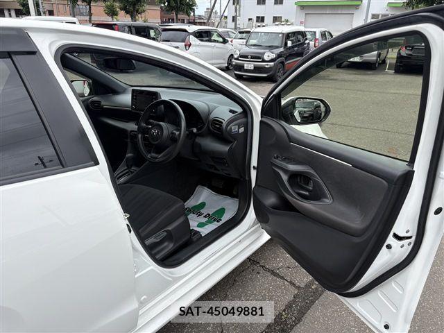 Toyota YARIS 2020-11 8076299-18