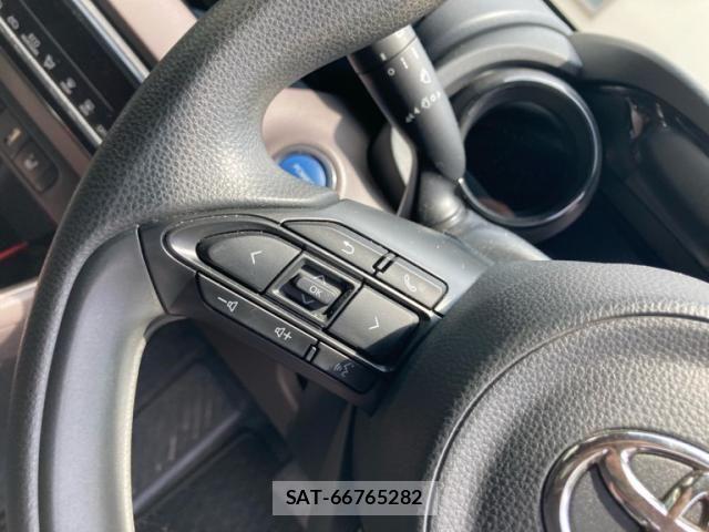 Toyota YARIS 2020-06 8102985-13