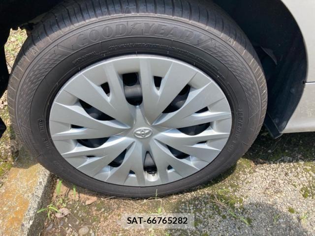 Toyota YARIS 2020-06 8102985-5