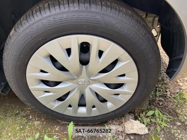 Toyota YARIS 2020-06 8102985-6