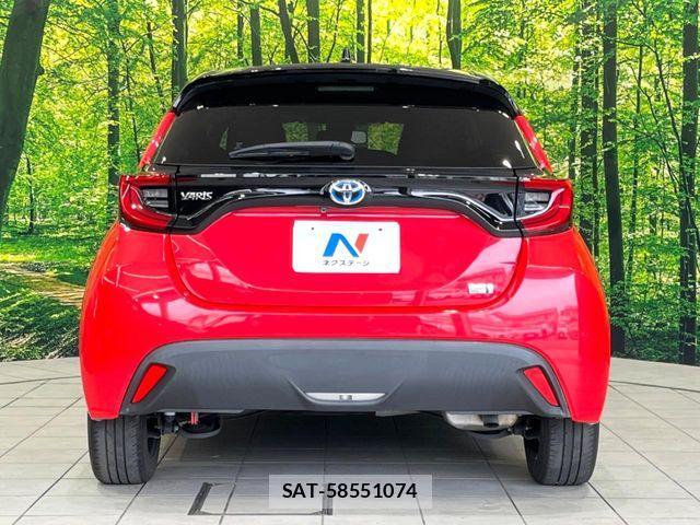 Toyota YARIS 2021-07 8133190-14
