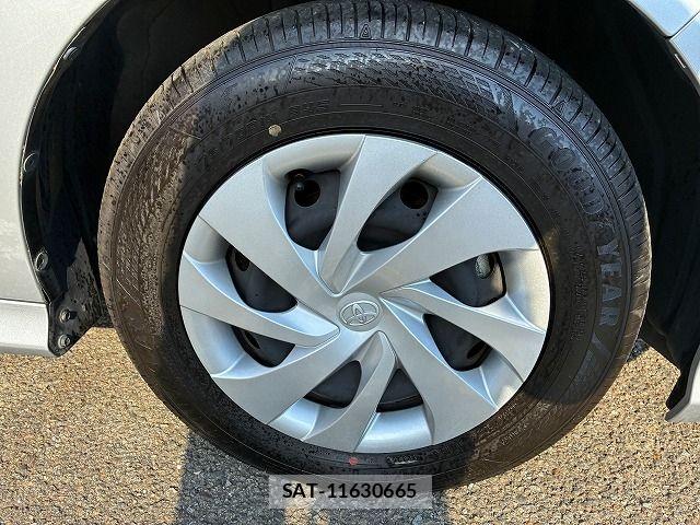 Toyota YARIS 2023-06 8133199-25