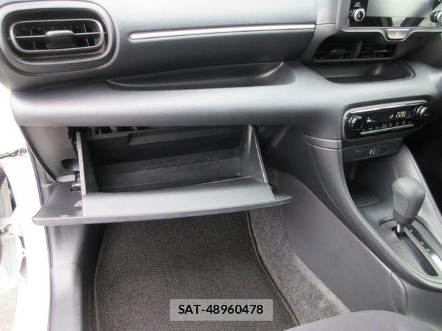 Toyota YARIS 2021-05 8133197-12