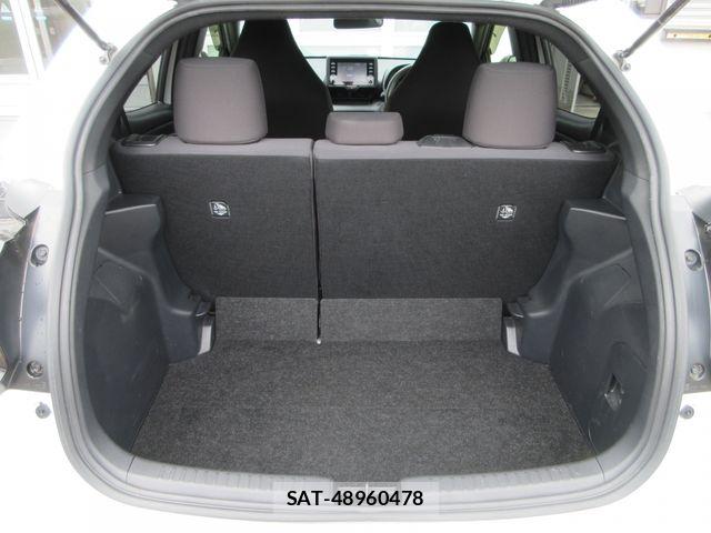 Toyota YARIS 2021-05 8133197-15