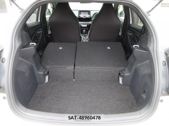 Toyota YARIS 2021-05 8133197-16