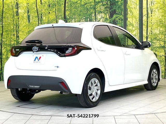 Toyota YARIS 2023-07 8147100-16