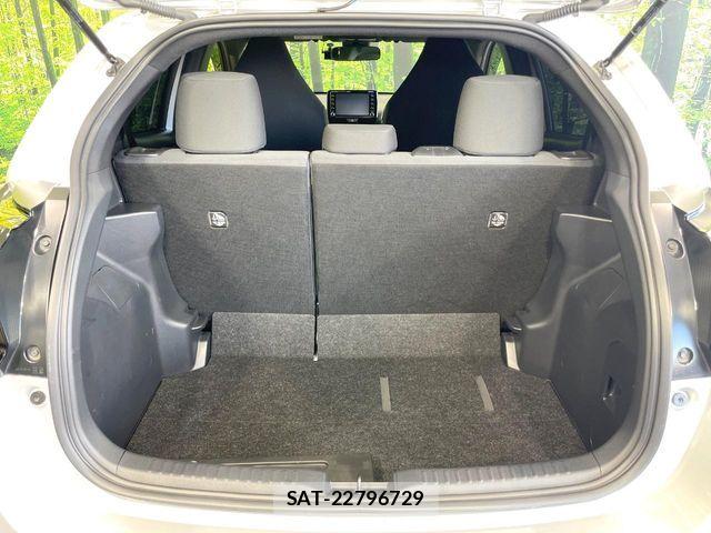 Toyota YARIS 2020-07 8147101-10