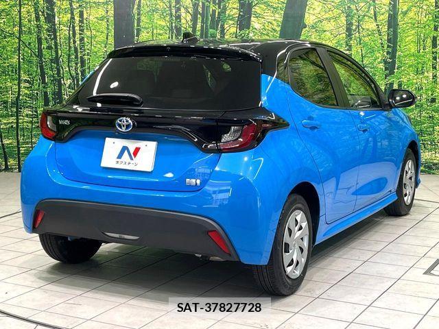 Toyota YARIS 2022-01 8147099-16