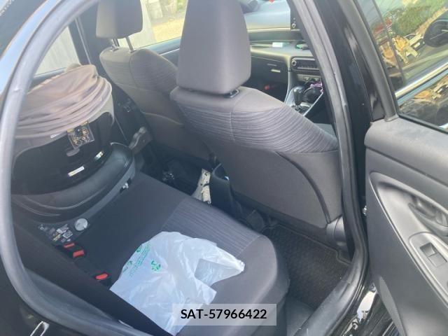 Toyota YARIS 2020-04 8159600-12