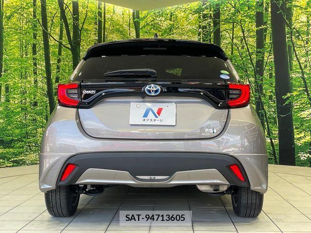 Toyota YARIS 2020-12 8159599-13