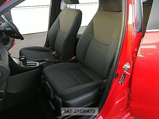 Toyota YARIS 2020-05 8211213-10