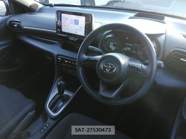 Toyota YARIS 2020-05 8211213-1