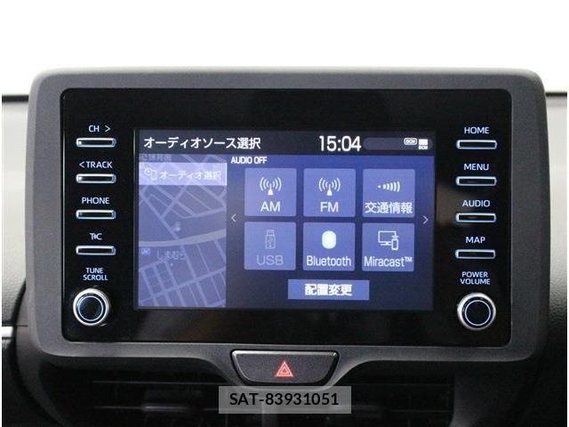 Toyota YARIS 2024-02 8211215-19