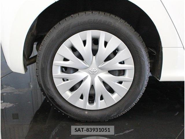 Toyota YARIS 2024-02 8211215-29