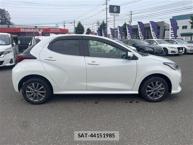 Toyota YARIS 2022-01 8211211-7